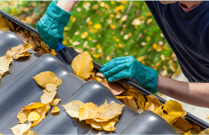 Gutter Cleaning ​​ - Roofing contractor new york - queens woodside Brooklyn